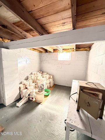 711 Sawyer Road, Toledo, OH 43615