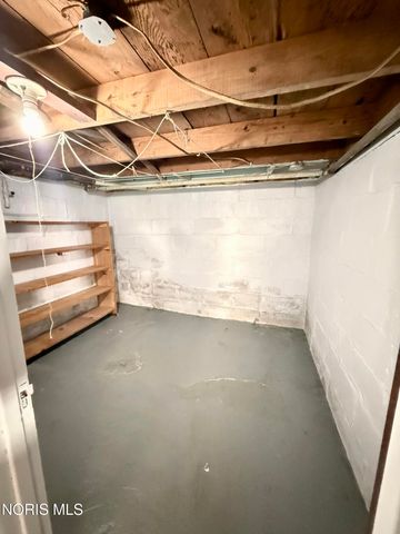 711 Sawyer Road, Toledo, OH 43615