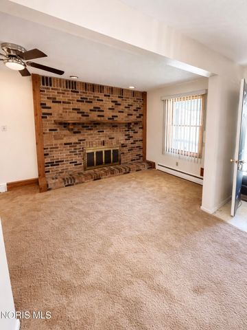 711 Sawyer Road, Toledo, OH 43615