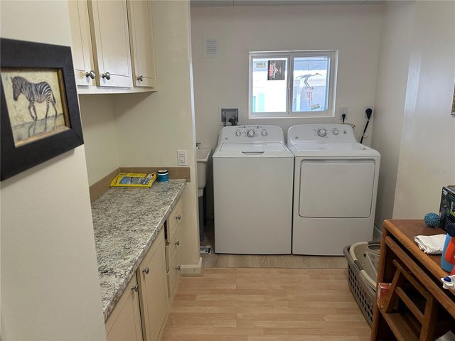 282 HARBOR ISLES DRIVE, North Port, FL 34287