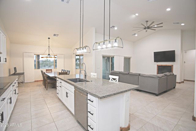 9780 W VISTA BONITO Drive, Casa Grande, AZ 85194