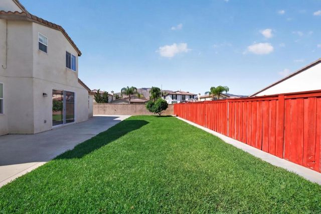 2875 Newcastle Way, San Jacinto, CA 92582