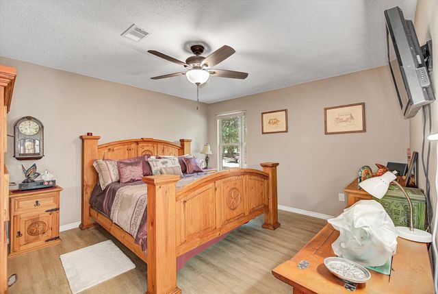 13351 E Highway 105, Cleveland, TX 77327