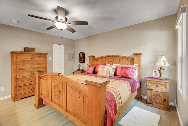 13351 E Highway 105, Cleveland, TX 77327