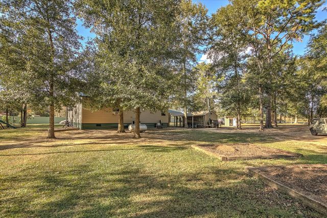 13351 E Highway 105, Cleveland, TX 77327