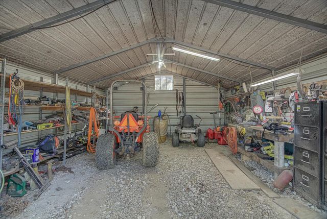 13351 E Highway 105, Cleveland, TX 77327