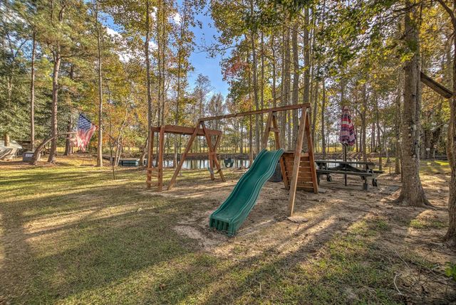 13351 E Highway 105, Cleveland, TX 77327