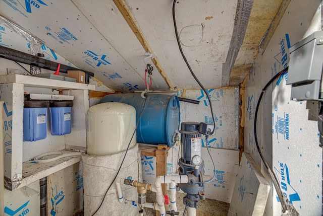 13351 E Highway 105, Cleveland, TX 77327