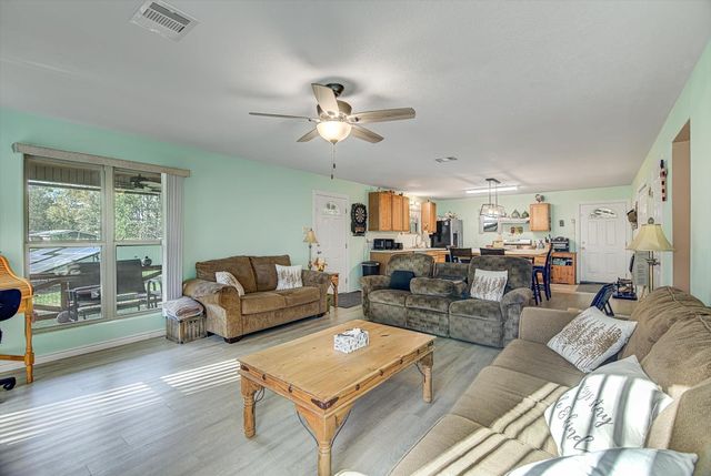 13351 E Highway 105, Cleveland, TX 77327