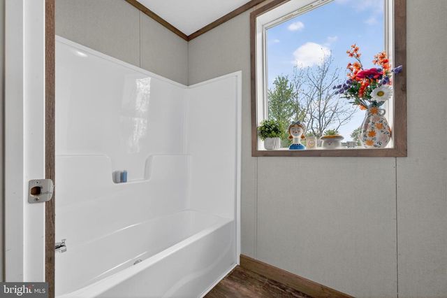 3852 UPPER VALLEY RD, Parkesburg, PA 19365