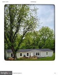 3852 UPPER VALLEY RD, Parkesburg, PA 19365