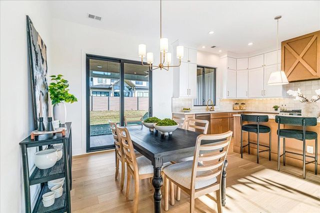 741 Azalea Lane, Versailles, KY 40383