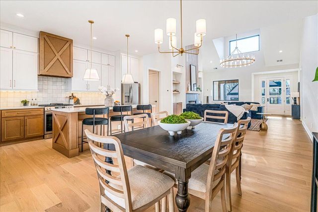 741 Azalea Lane, Versailles, KY 40383