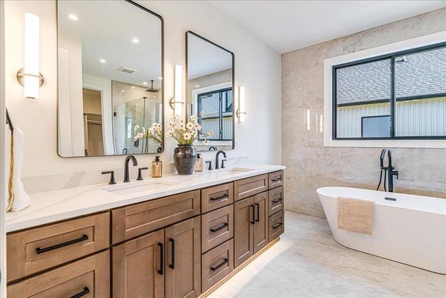 741 Azalea Lane, Versailles, KY 40383