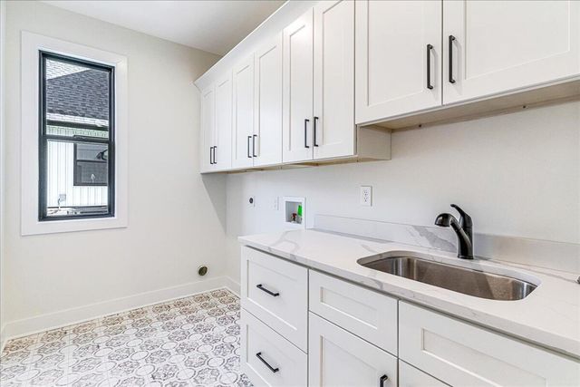 741 Azalea Lane, Versailles, KY 40383