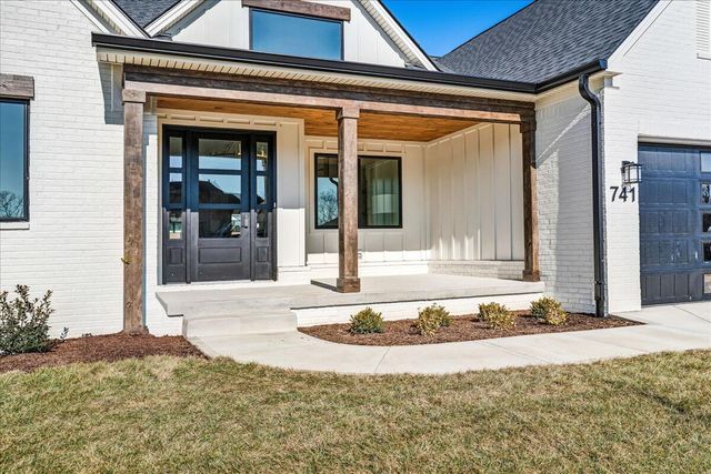 741 Azalea Lane, Versailles, KY 40383