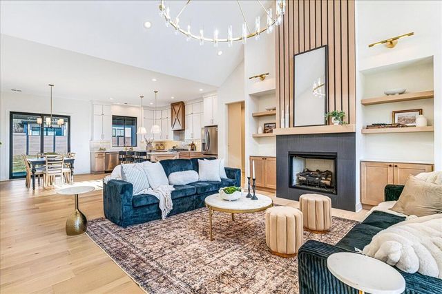 741 Azalea Lane, Versailles, KY 40383