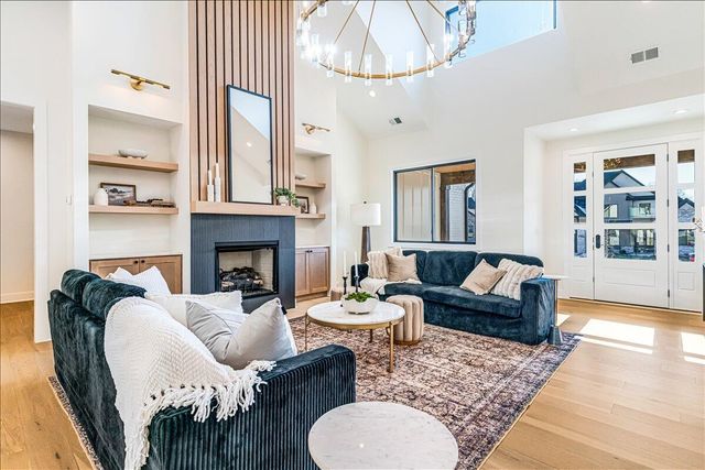 741 Azalea Lane, Versailles, KY 40383