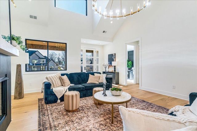 741 Azalea Lane, Versailles, KY 40383