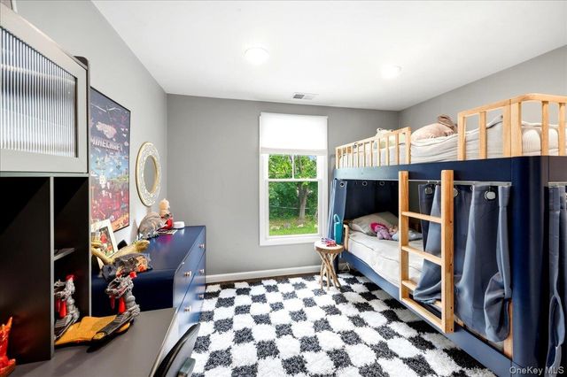 736 Pelhamdale Avenue, New Rochelle, NY 10801