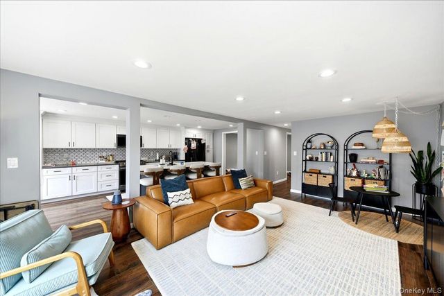 736 Pelhamdale Avenue, New Rochelle, NY 10801