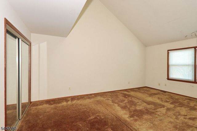 25 Tisbury Ct, Scotch Plains Twp., NJ 07076