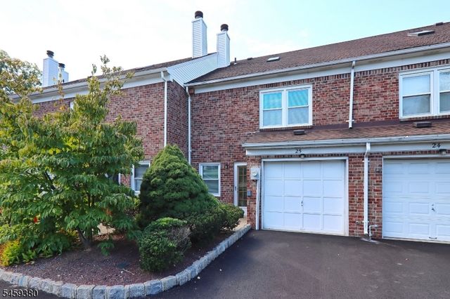 25 Tisbury Ct, Scotch Plains Twp., NJ 07076