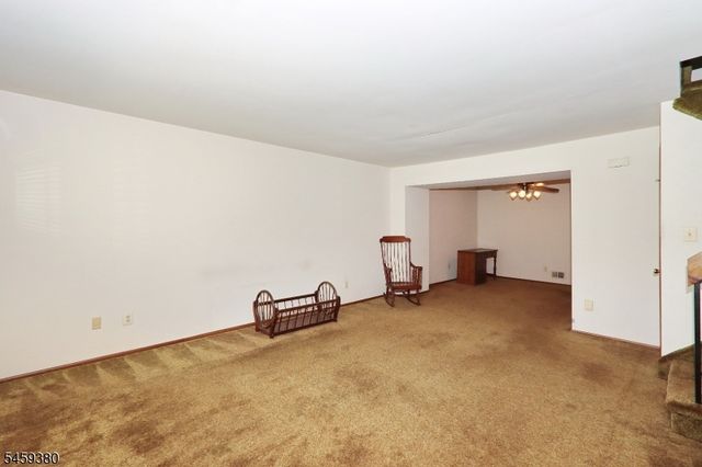 25 Tisbury Ct, Scotch Plains Twp., NJ 07076