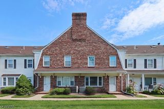 25 Tisbury Ct, Scotch Plains Twp., NJ 07076