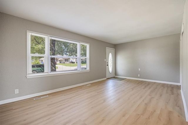 509 NE 66th Terrace, Kansas City, MO 64118