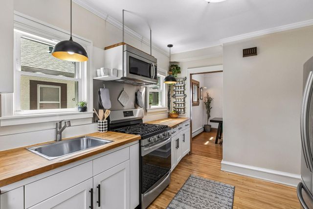 3511 39th Avenue S, Minneapolis, MN 55406