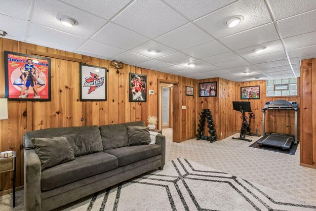 3511 39th Avenue S, Minneapolis, MN 55406