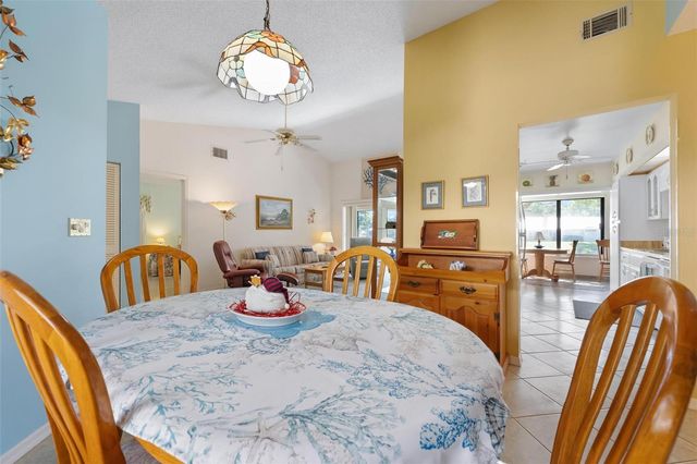 228 SOUTHAMPTON LANE 258, Venice, FL 34293