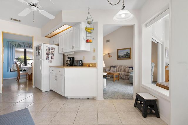 228 SOUTHAMPTON LANE 258, Venice, FL 34293