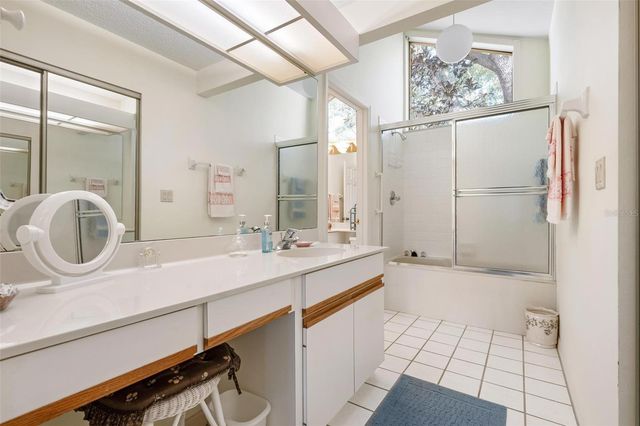 228 SOUTHAMPTON LANE 258, Venice, FL 34293