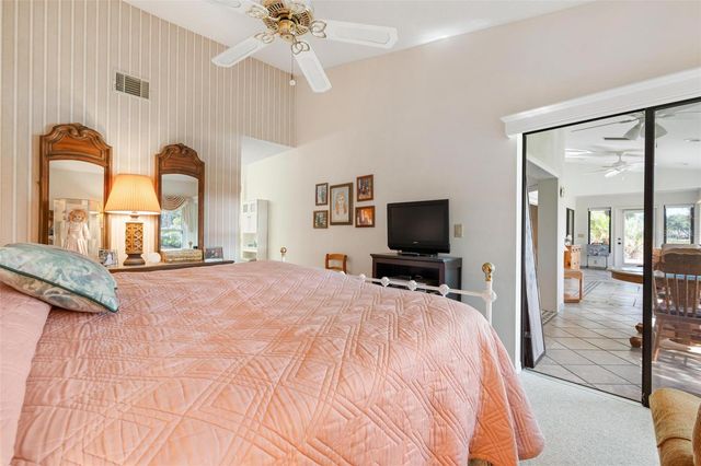 228 SOUTHAMPTON LANE 258, Venice, FL 34293