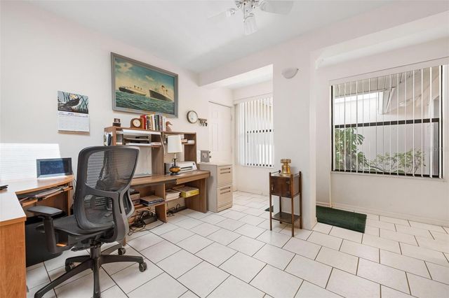 228 SOUTHAMPTON LANE 258, Venice, FL 34293