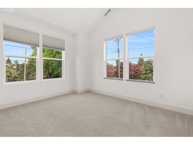8594 N BUCHANAN Ave, Portland, OR 97203