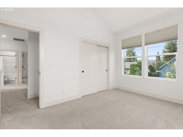 8594 N BUCHANAN Ave, Portland, OR 97203