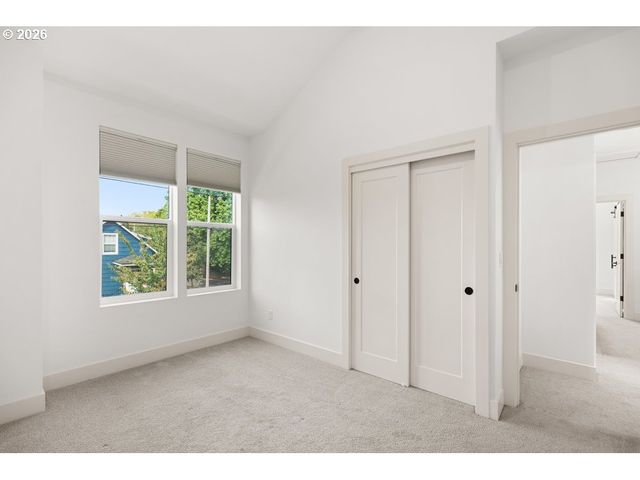 8594 N BUCHANAN Ave, Portland, OR 97203