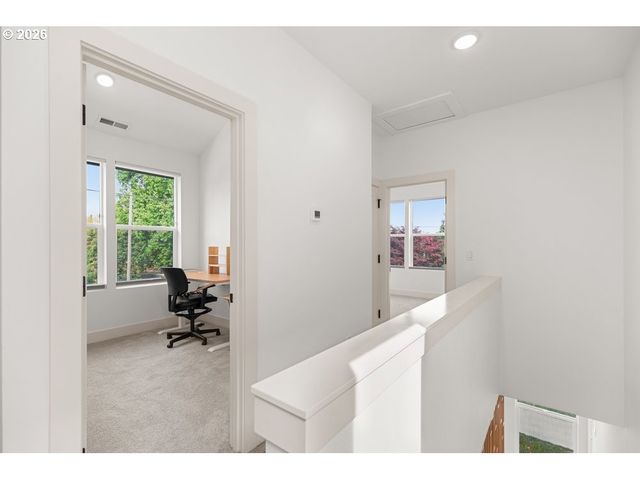 8594 N BUCHANAN Ave, Portland, OR 97203