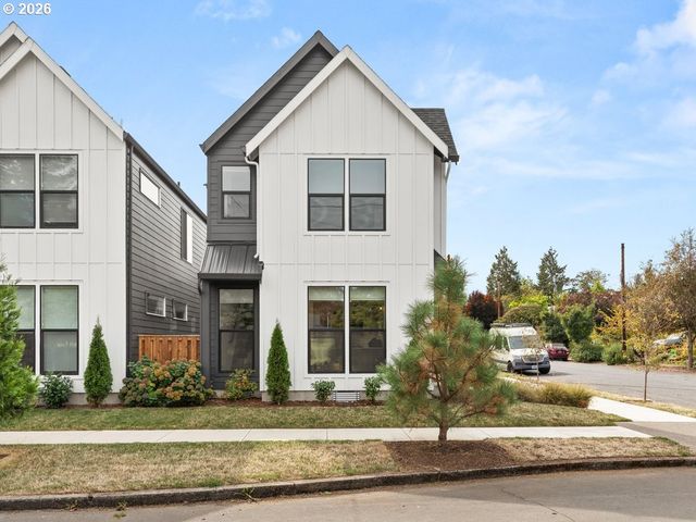 8594 N BUCHANAN Ave, Portland, OR 97203