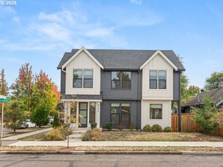 8594 N BUCHANAN Ave, Portland, OR 97203