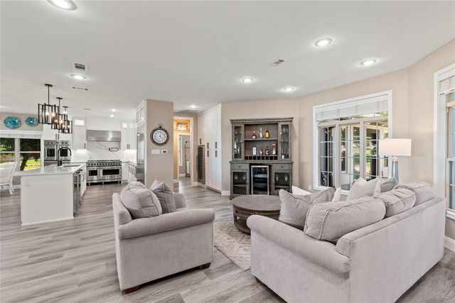 1301 Oak Hill Drive, Kemp, TX 75143