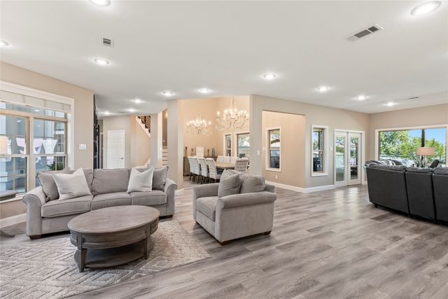1301 Oak Hill Drive, Kemp, TX 75143