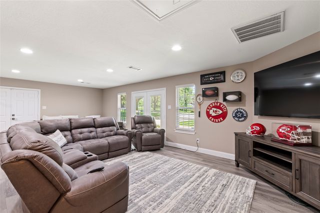 1301 Oak Hill Drive, Kemp, TX 75143