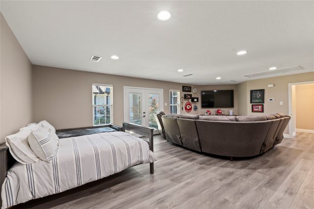 1301 Oak Hill Drive, Kemp, TX 75143