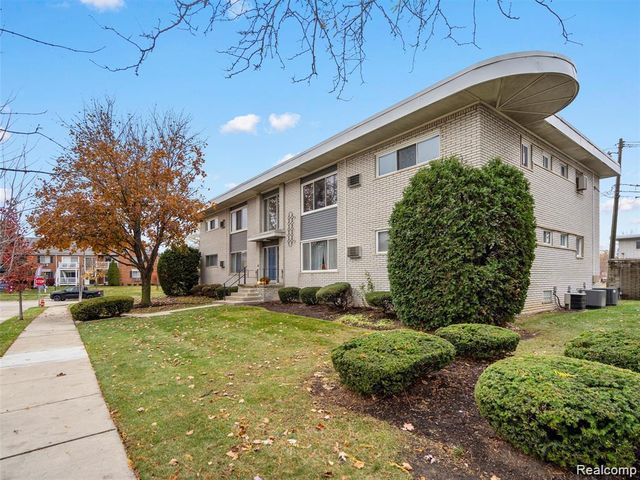 4910 Briarwood Avenue A1, Royal Oak Charter Township, MI 48073