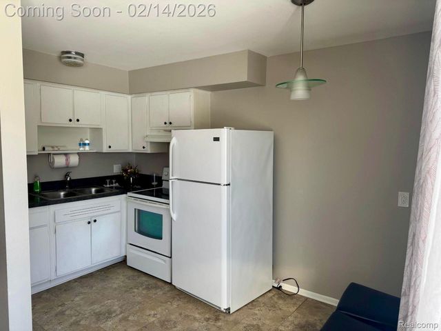 4910 Briarwood Avenue A1, Royal Oak Charter Township, MI 48073