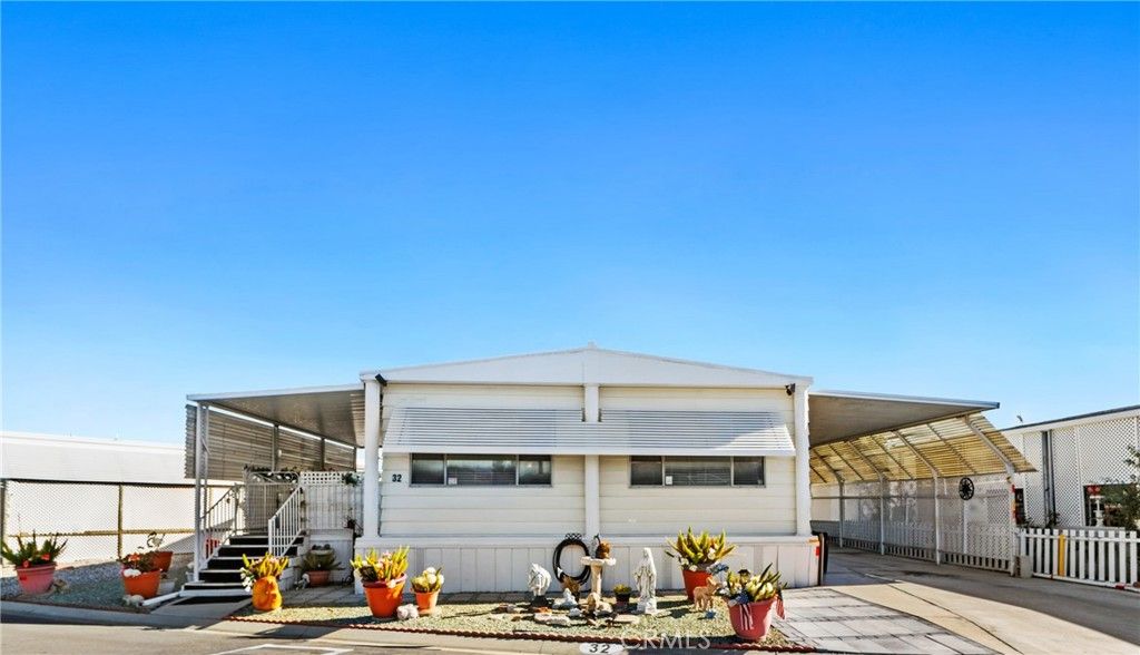 9391 California Ave 32, Riverside, CA 92503 — exterior